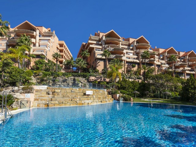 3 Makuuhuoneen Huoneisto Nueva Andalucía