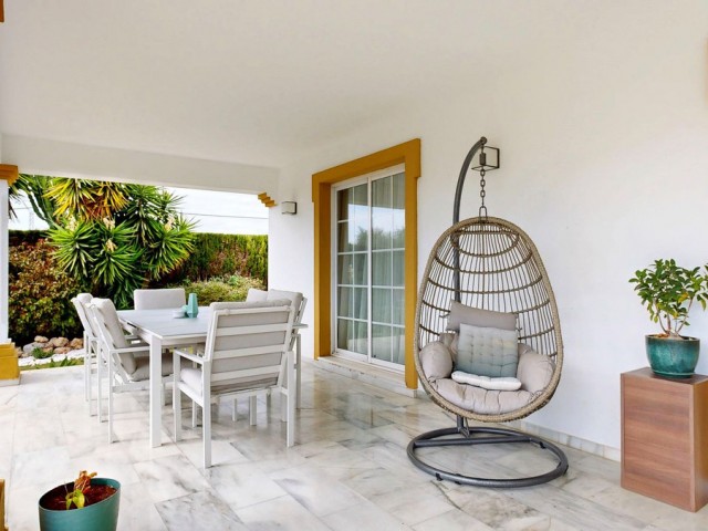 7 Makuuhuoneen Huvila Guadalmina Alta