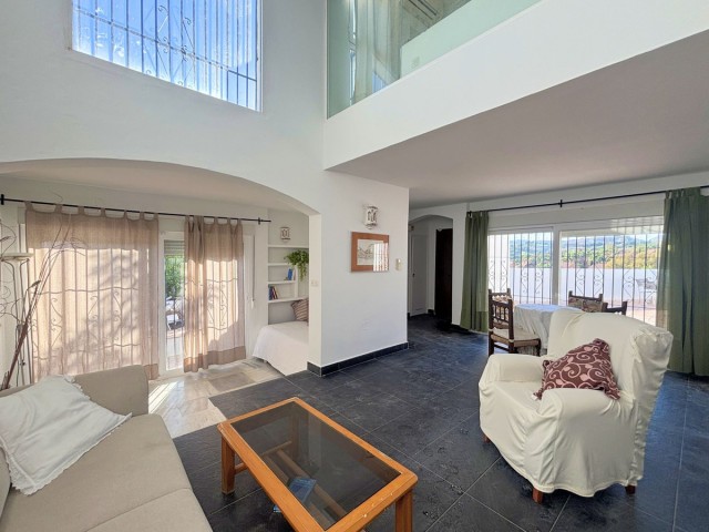 Villa, Casares Playa, R5215543