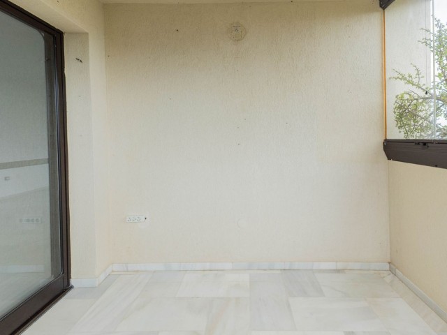 Apartamento con 3 Dormitorios  en Torremolinos