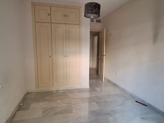 2 Bedrooms Apartment in Elviria