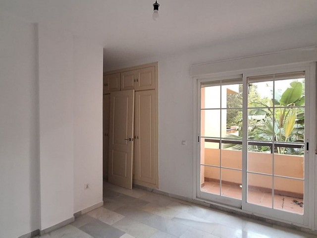 2 Sovrums Lägenhet i Elviria