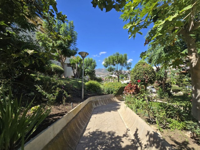 Lägenhet, Torrequebrada, R5216464