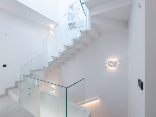 3 Soveroms Rekkehus i Estepona