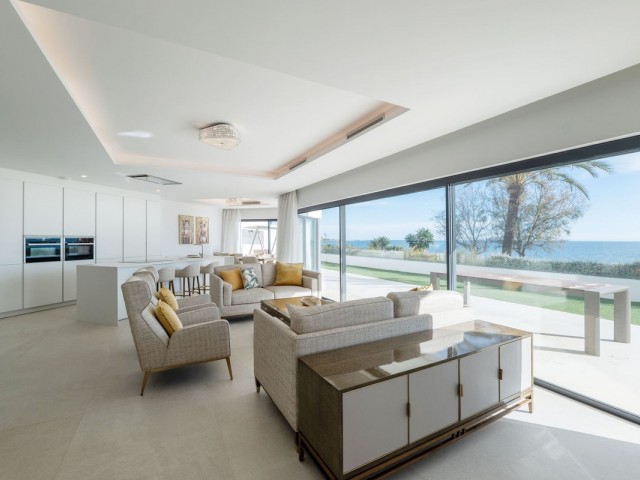 3 Soveroms Rekkehus i Estepona