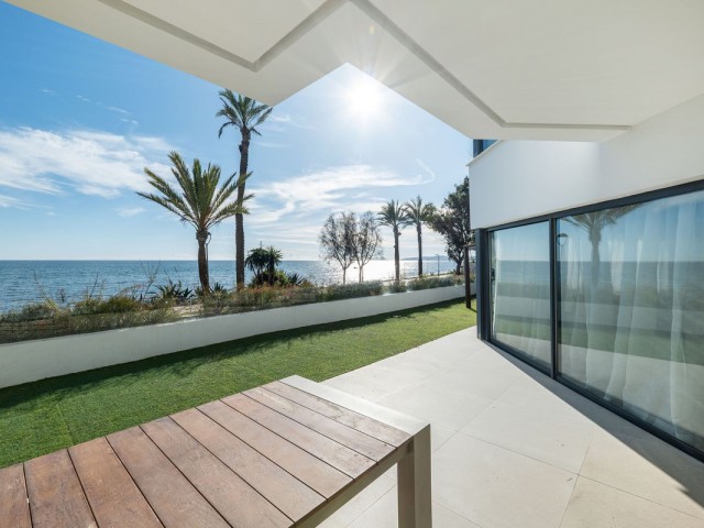 3 Soveroms Rekkehus i Estepona