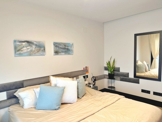 2 Soveroms Leilighet i Nueva Andalucía