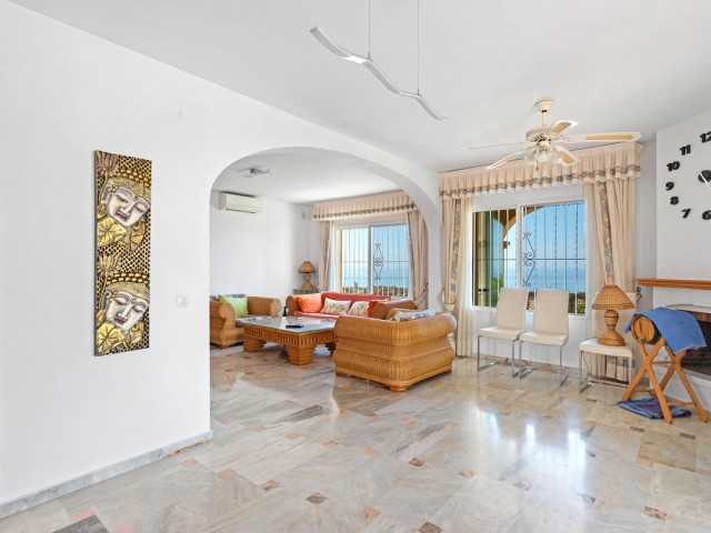 3 Bedrooms Villa in Benalmadena