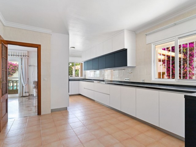 3 Bedrooms Villa in Benalmadena