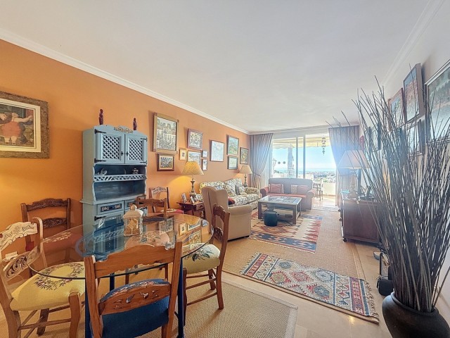 Apartment, La Duquesa, R5191711