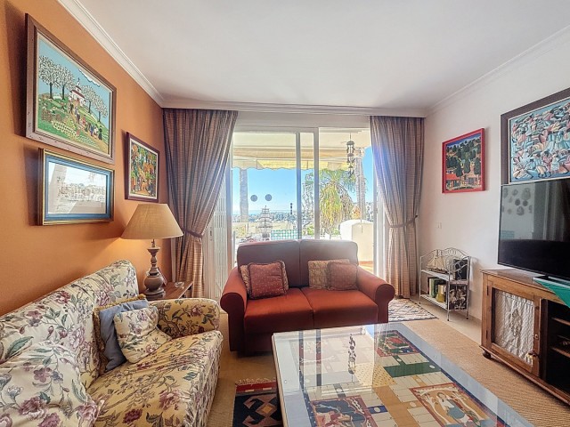 2 Bedrooms Apartment in La Duquesa