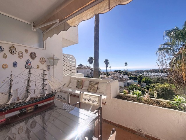 2 Bedrooms Apartment in La Duquesa