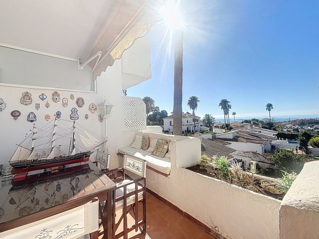 2 Bedrooms Apartment in La Duquesa