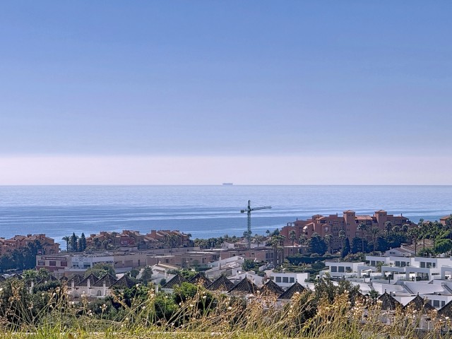 2 Bedrooms Apartment in La Duquesa