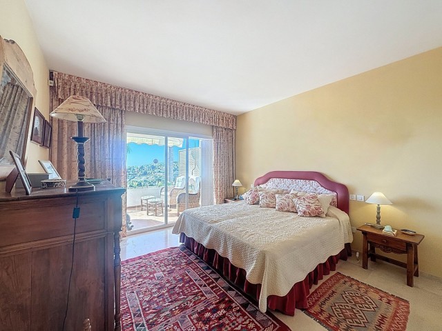 2 Bedrooms Apartment in La Duquesa