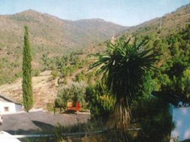 4 Soveroms Villa i Estepona