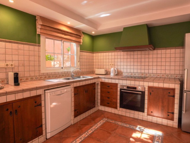 4 Soveroms Villa i Nueva Andalucía