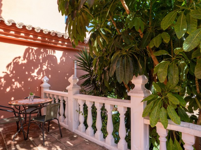 Villa avec 4 Chambres  à Nueva Andalucía