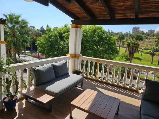 2 Soveroms Leilighet i Nueva Andalucía