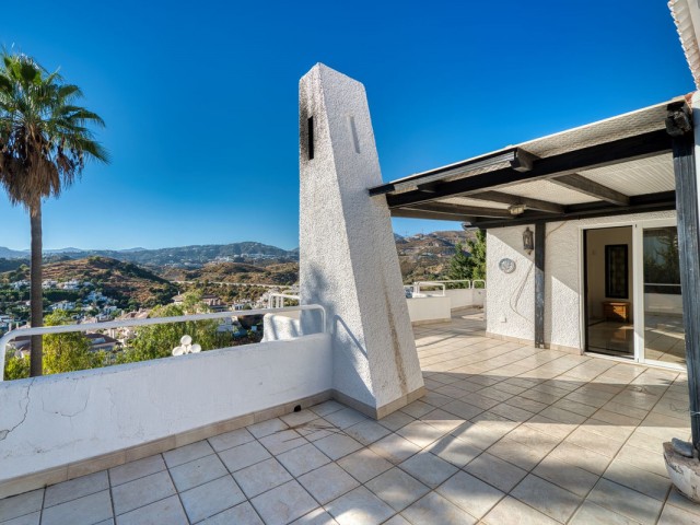 4 Soveroms Villa i Nueva Andalucía