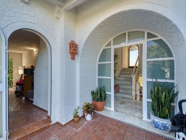 4 Schlafzimmer Villa in Nueva Andalucía