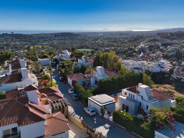 4 Schlafzimmer Villa in Nueva Andalucía