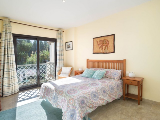 Apartment, Rio Real, R5216704