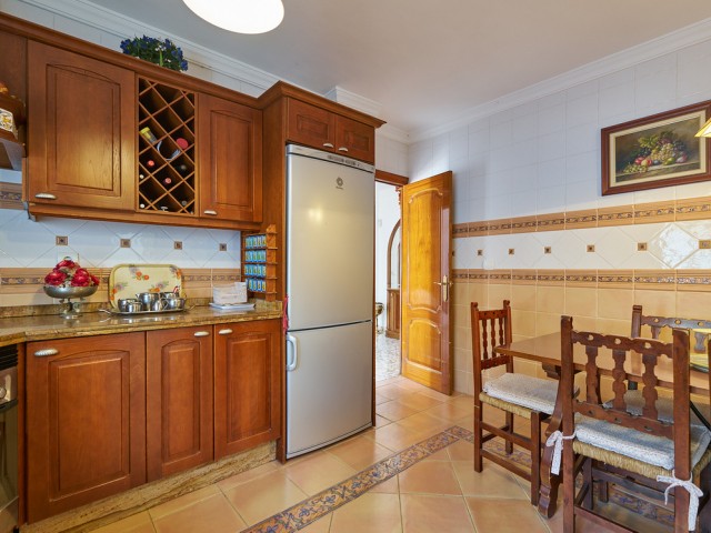 5 Bedrooms Villa in Benalmadena