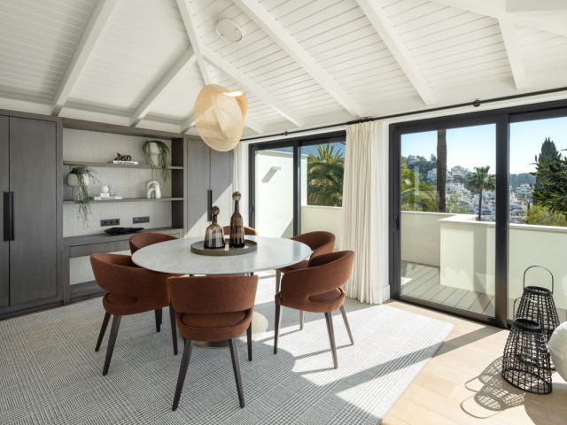 5 Bedrooms Villa in Nueva Andalucía