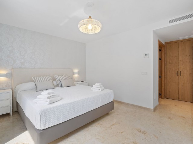 Villa avec 5 Chambres  à Nueva Andalucía