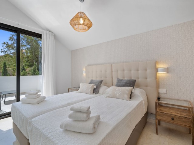 Villa avec 5 Chambres  à Nueva Andalucía