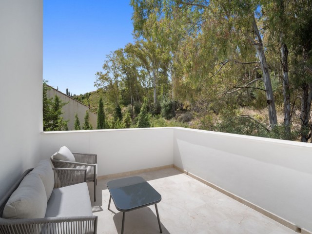 Villa avec 5 Chambres  à Nueva Andalucía