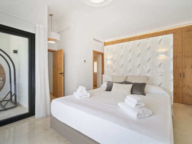 Villa avec 5 Chambres  à Nueva Andalucía