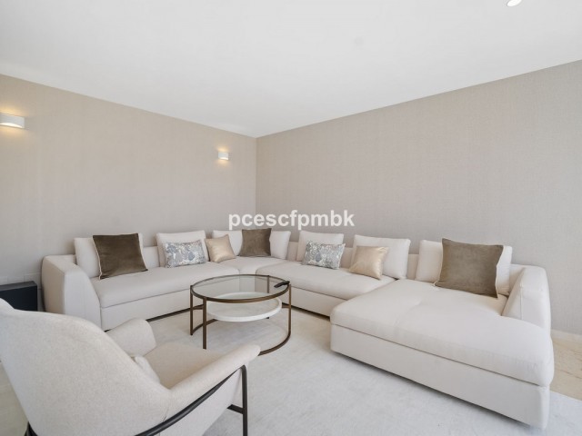 Villa con 5 Dormitorios  en Nueva Andalucía