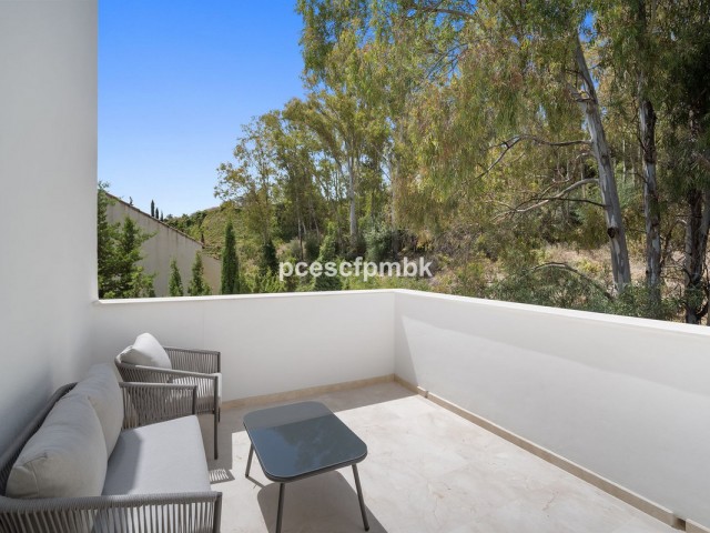 Villa con 5 Dormitorios  en Nueva Andalucía