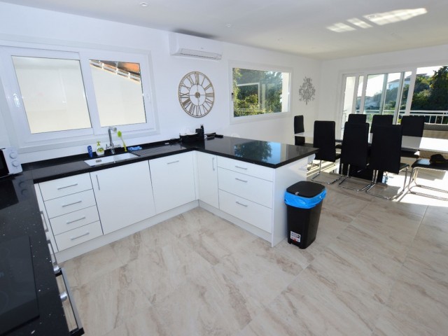 6 Soveroms Villa i Benalmadena