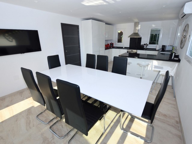 6 Soveroms Villa i Benalmadena