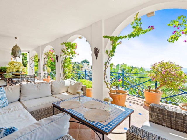 7 Bedrooms Villa in Benahavís