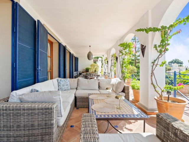 7 Bedrooms Villa in Benahavís