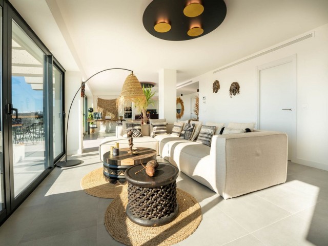 3 Bedrooms Apartment in Estepona