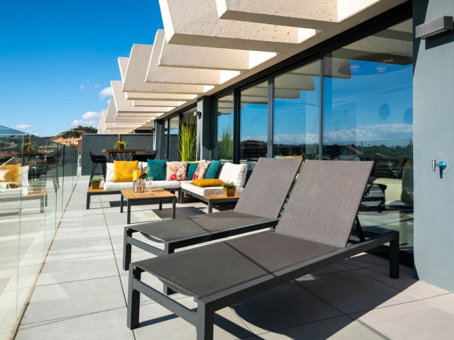 3 Bedrooms Apartment in Estepona