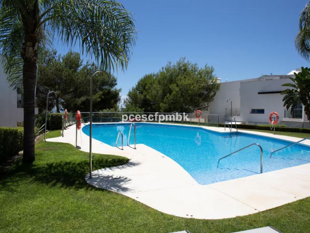 2 Bedrooms Townhouse in Sierra Blanca