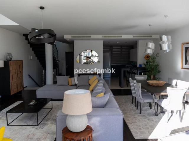 2 Bedrooms Townhouse in Sierra Blanca