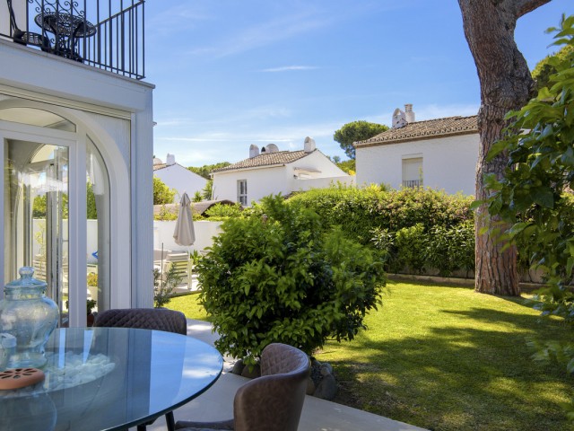 3 Bedrooms Villa in Estepona