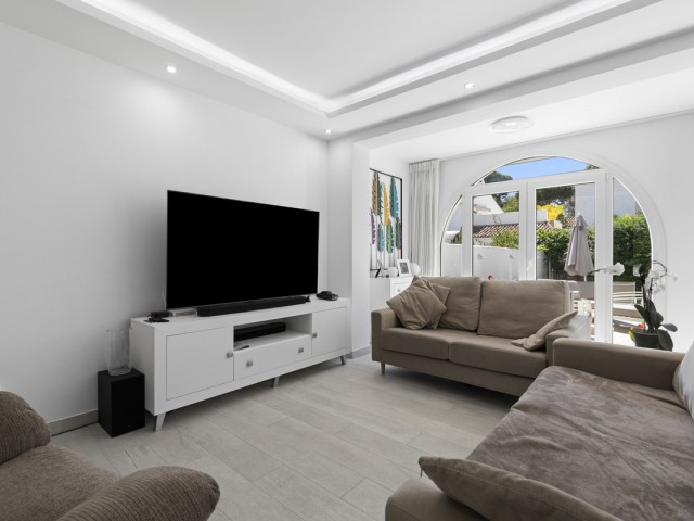 3 Bedrooms Villa in Estepona