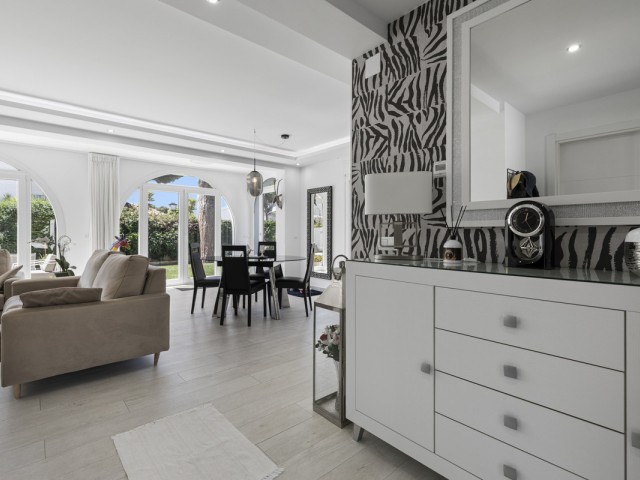 3 Bedrooms Villa in Estepona