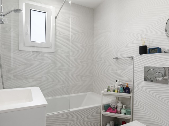 3 Bedrooms Villa in Estepona