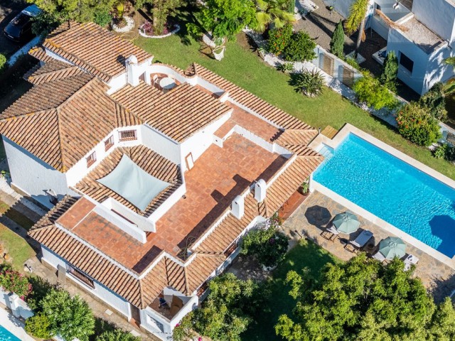 Villa New Golden Mile - R5115433