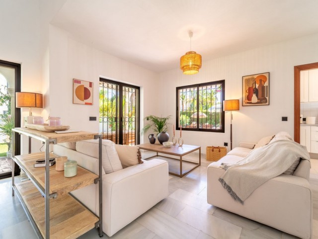 4 Bedrooms Villa in New Golden Mile