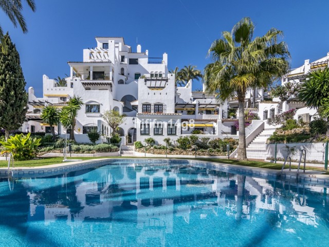 2 Soveroms Leilighet i Nueva Andalucía